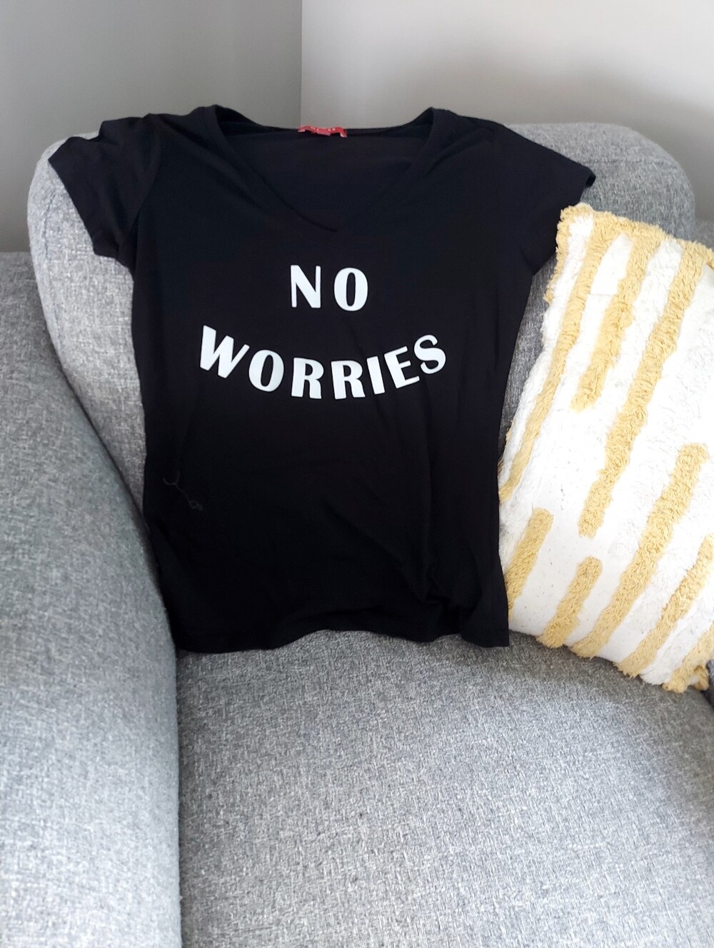 Guess Black "No Worries" Short Sleeve Tee